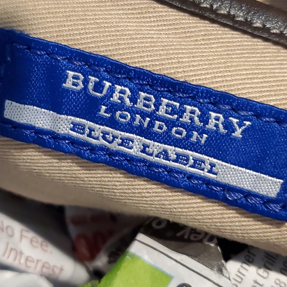 Burberry blue label crossbody - Picture 2 of 13